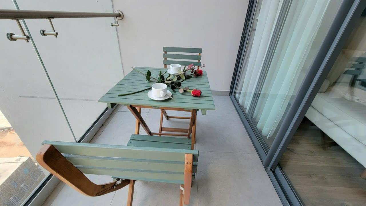 Hb Serviced Apartment - Alacarte 하롱 외부 사진